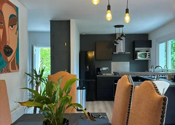 Maison Cosy A Meaulne-vitray Avec Jardin Meaulne