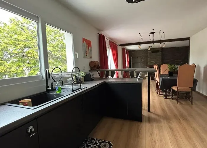 Maison Cosy A Meaulne-vitray Avec Jardin * Meaulne