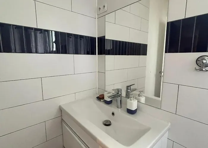 בית נופש Maison Cosy A Meaulne-vitray Avec Jardin *