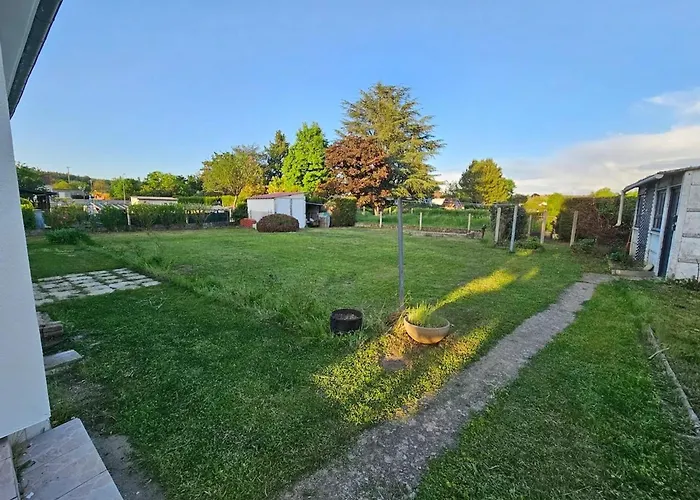 Maison Cosy A Meaulne-vitray Avec Jardin Meaulne